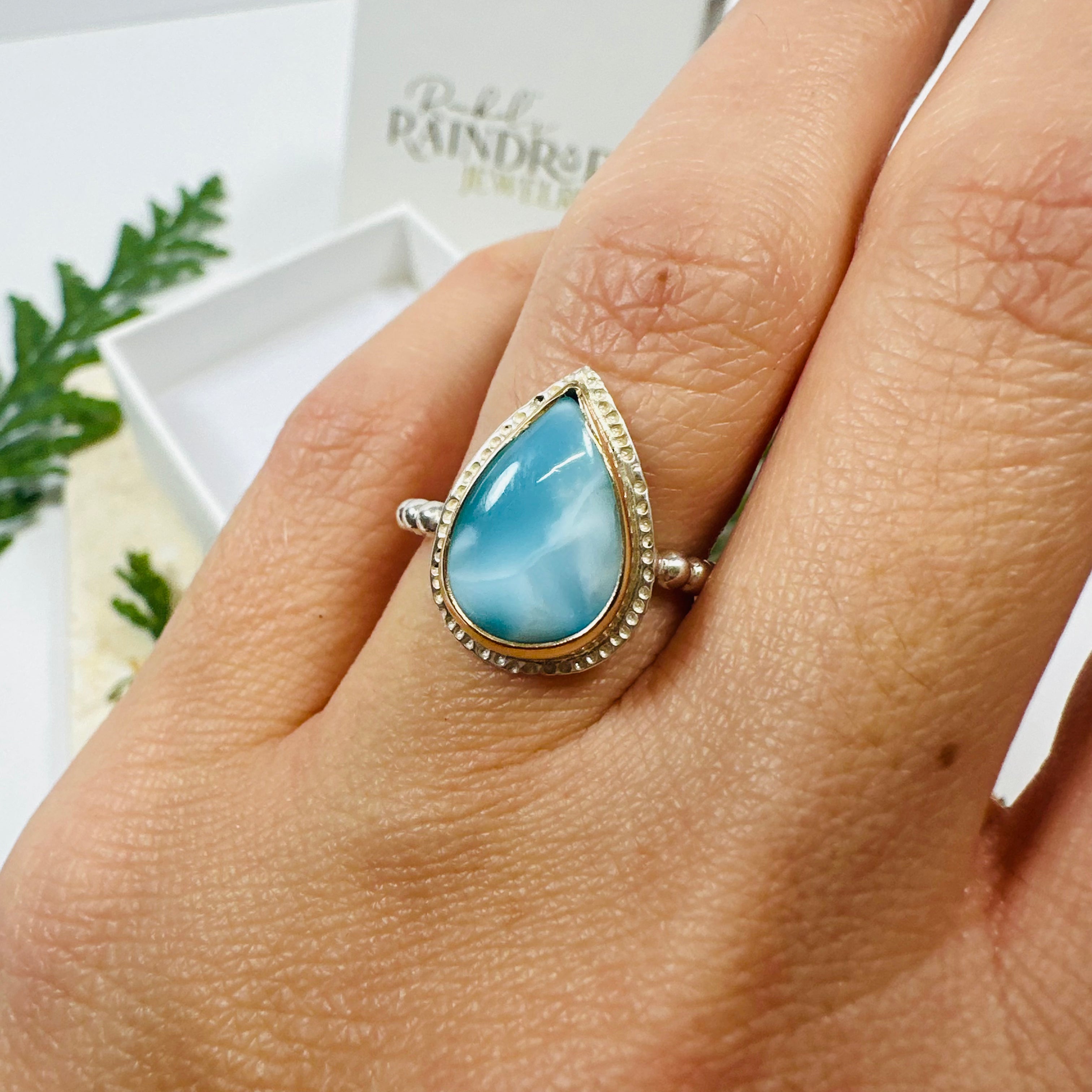 Laramar Raindrop Ring